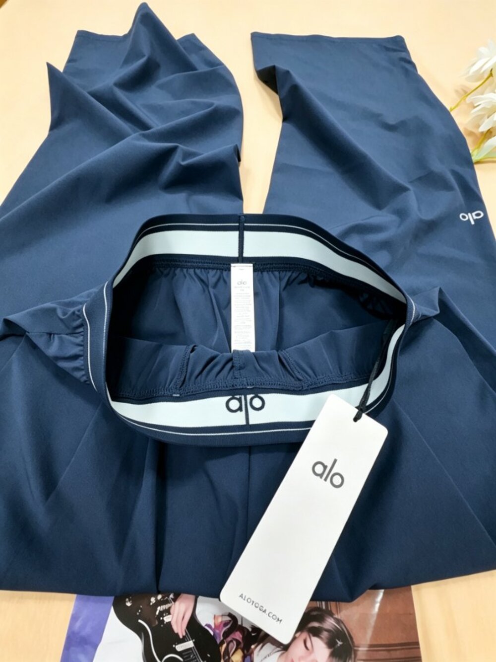🧸New With Tags ALO Yoga Navy Suit Up Trouser Regular 30" Inseam☁️ - Picture 6 of 9